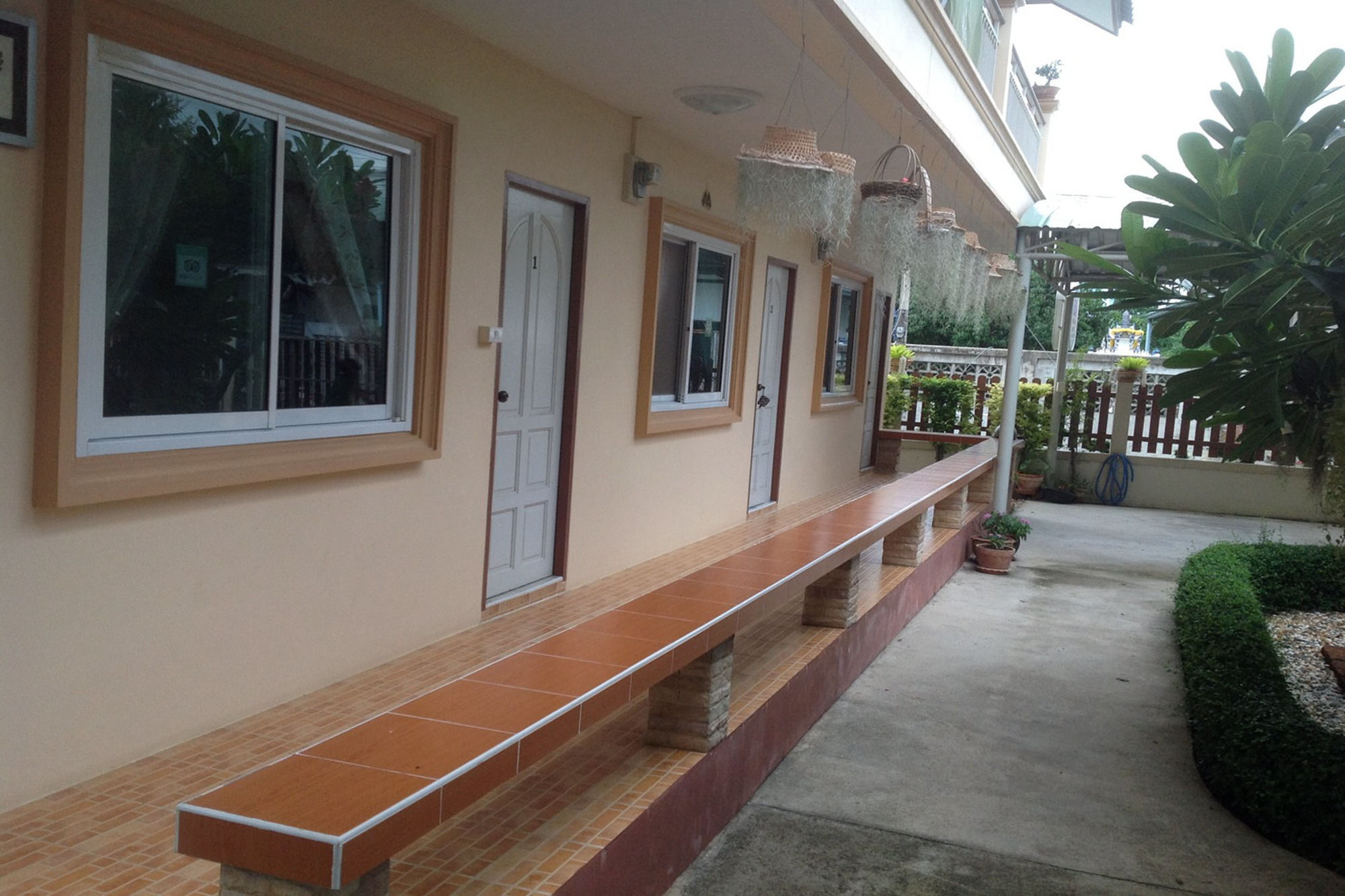 2N Guesthouse Phetchaburi Luaran gambar