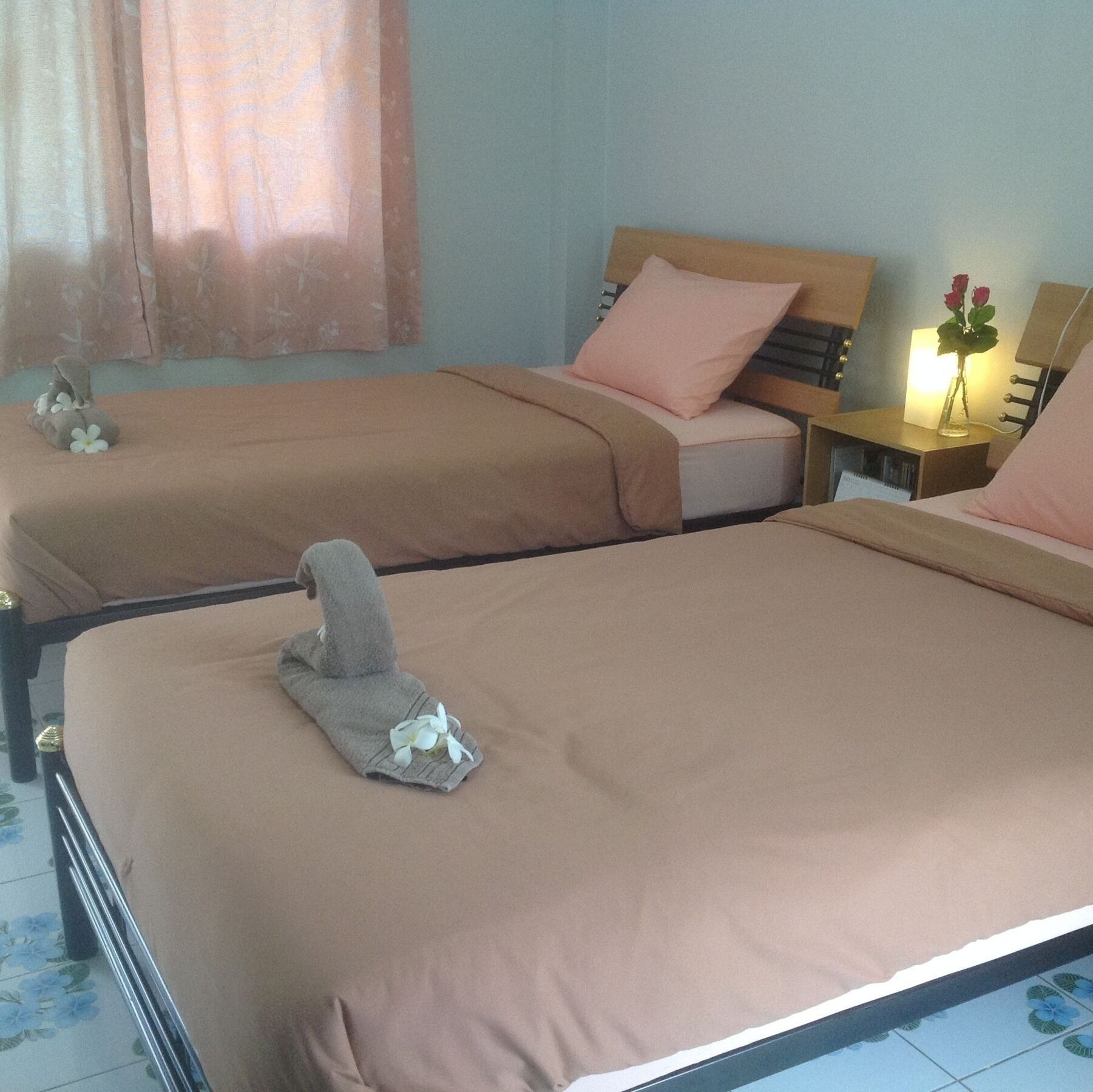 2N Guesthouse Phetchaburi Luaran gambar
