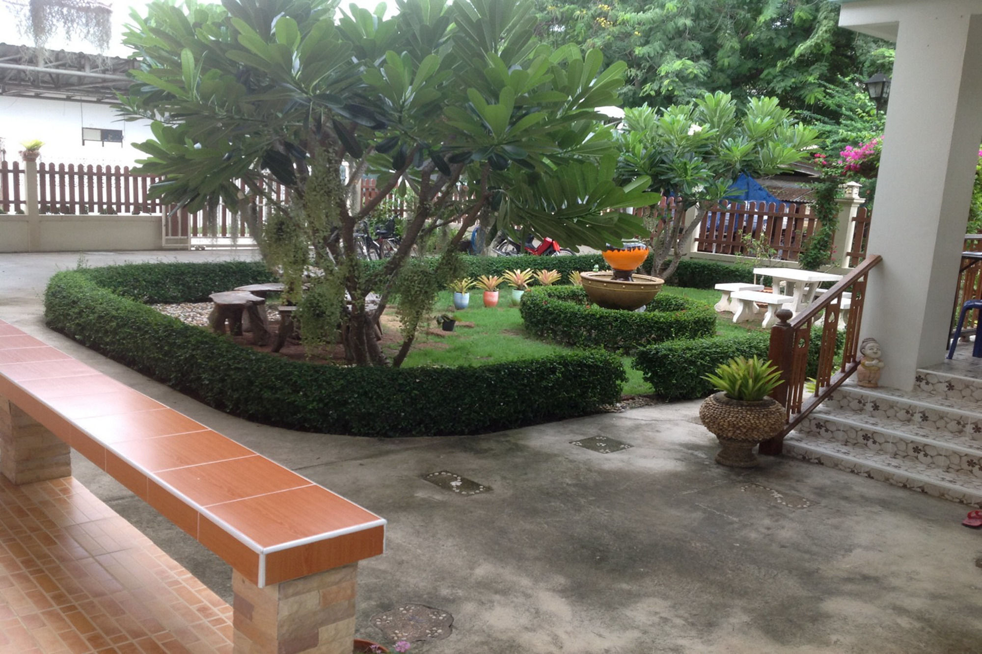2N Guesthouse Phetchaburi Luaran gambar